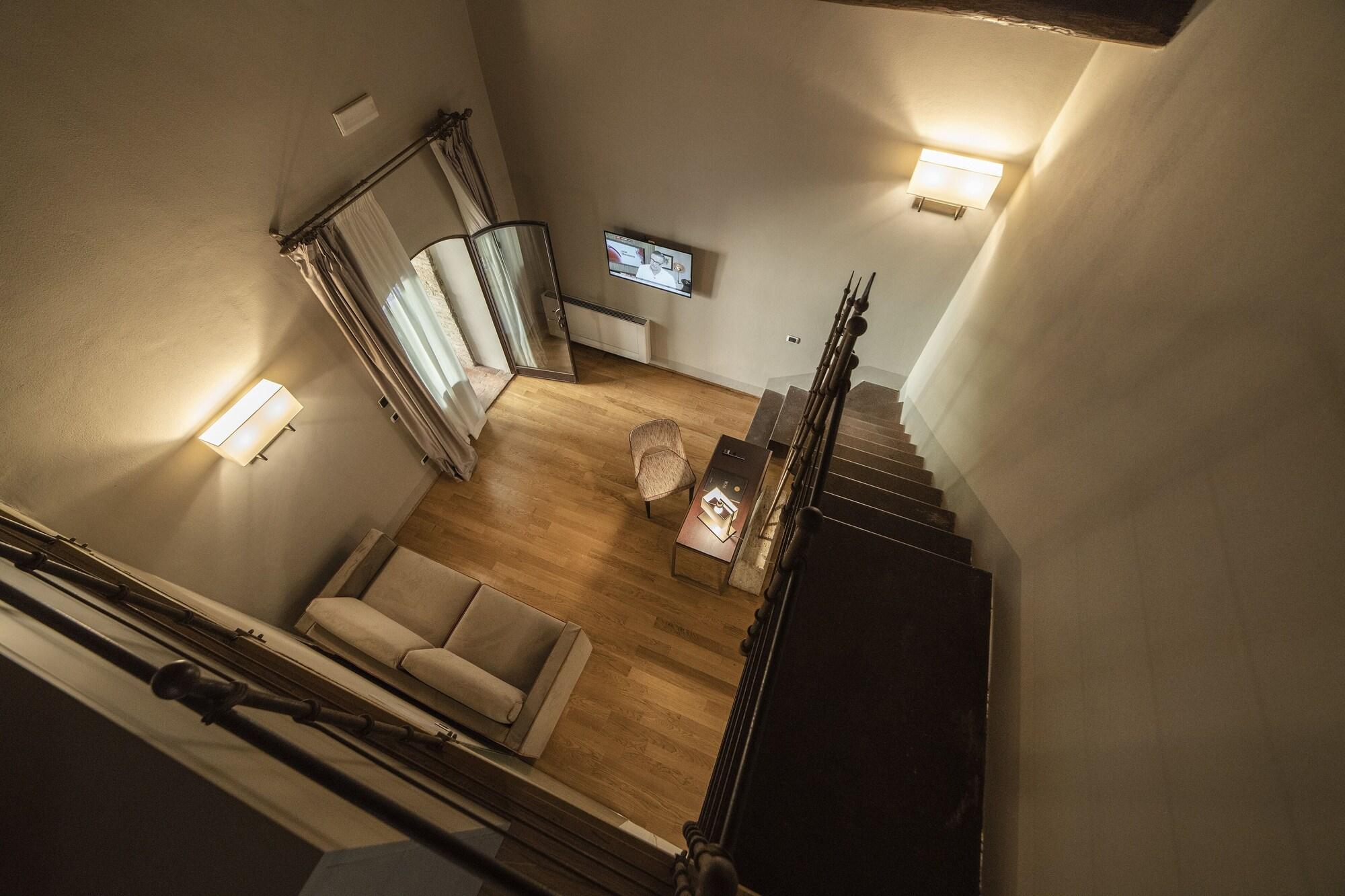 Relais Della Rovere Колле-ди-Валь-д'Эльса Экстерьер фото
